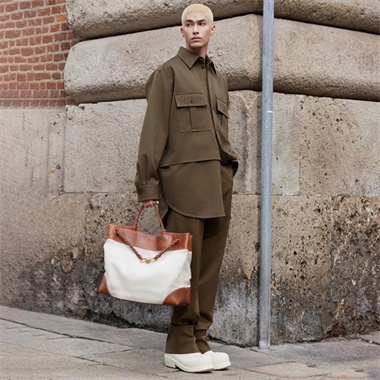 bottega veneta andiamo canvas and leather tote bag #786194